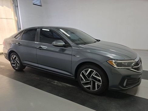 Used 2024 Volkswagen Jetta SEL FWD image 1