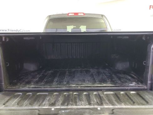 Used 2019 Toyota Tundra 4x4 CrewMax image 10