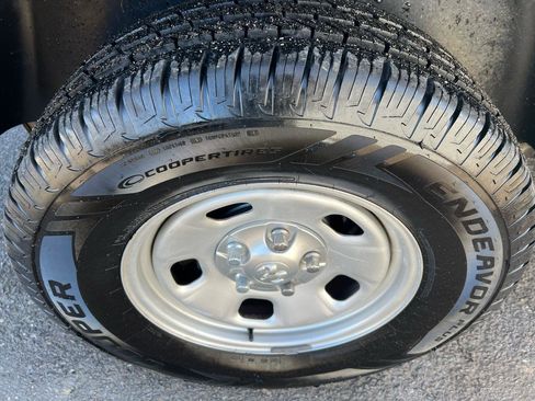 Used 2018 RAM 1500 Express image 5