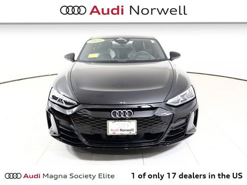 Used 2023 Audi e-tron GT Prestige w/ Prestige Package image 10