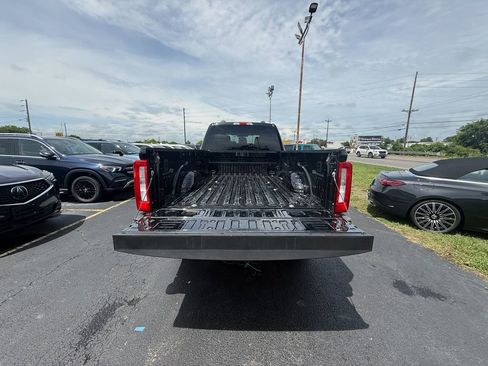 Used 2025 Ford F250 XLT AWD/4WD image 5