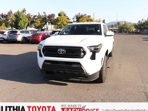 Certified 2025 Toyota Tacoma SR5 AWD/4WD image 1