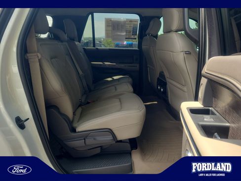 Used 2019 Ford Expedition Max Limited AWD/4WD image 18