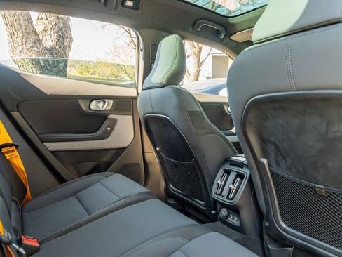 Used 2022 Polestar Polestar 2 w/ Performance Package image 40