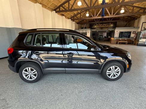 Used 2017 Volkswagen Tiguan S AWD/4WD image 8