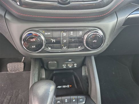 Used 2021 Chevrolet TrailBlazer RS w/ Sun and Liftgate Package image 25