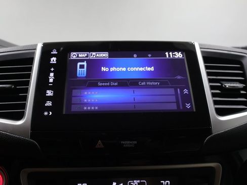 Used 2017 Honda Pilot Touring image 24