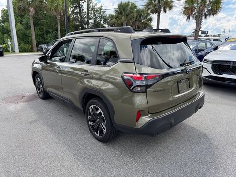 Used 2026 Subaru Forester Premium AWD/4WD image 6