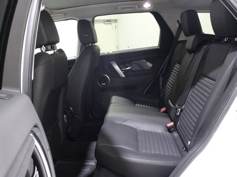 Used 2024 Land Rover Discovery Sport S image 20