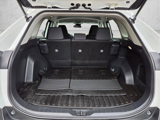 Certified 2025 Toyota RAV4 LE AWD/4WD image 6