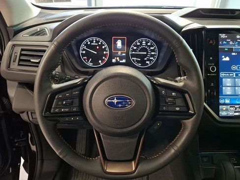 Used 2025 Subaru Ascent Bronze Edition image 21