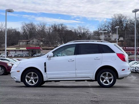 Used 2013 Chevrolet Captiva Sport LT image 2