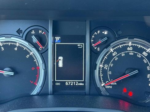 Used 2022 Toyota 4Runner TRD Off-Road Premium AWD/4WD image 20