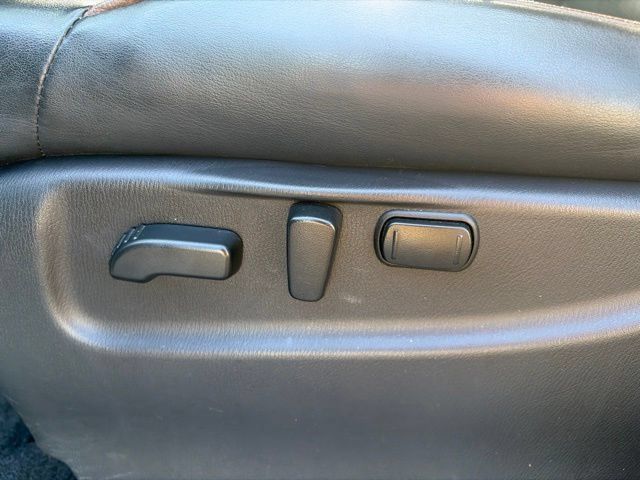 Used 2018 Nissan Armada Platinum w/ Interior Lighting Package RWD image 21