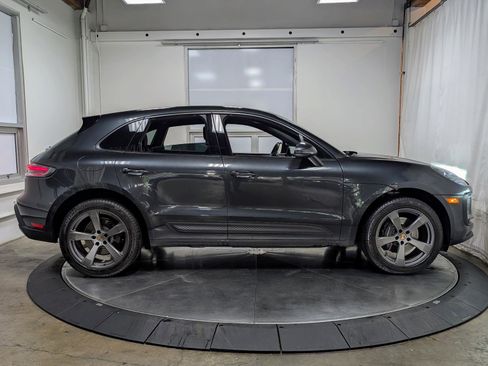 Used 2024 Porsche Macan AWD/4WD image 10