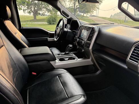 Used 2016 Ford F150 Lariat w/ Equipment Group 502A Luxury AWD/4WD image 38