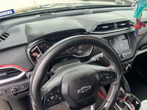 Used 2022 Chevrolet TrailBlazer RS FWD image 11