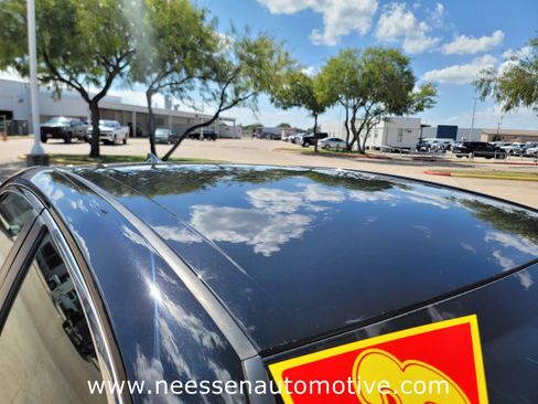 Used 2023 Toyota Camry LE image 8