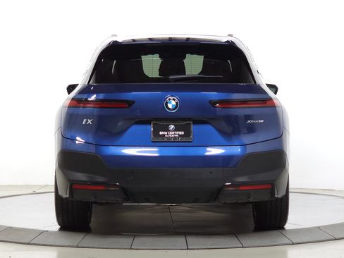 Used 2024 BMW iX xDrive50 w/ Convenience Package AWD/4WD image 8