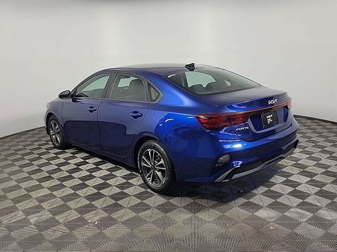 Used 2023 Kia Forte LXS FWD image 9