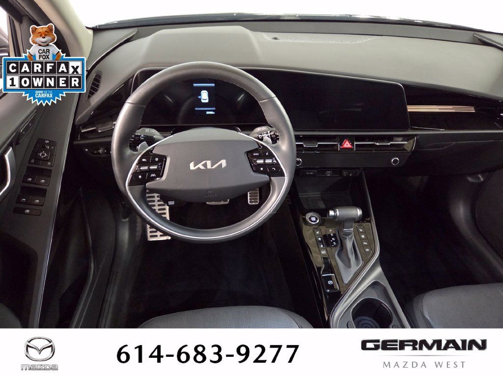 Used 2024 Kia Niro SX Touring FWD image 18