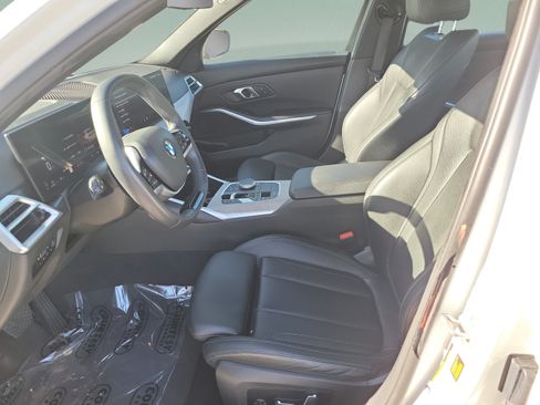 Used 2025 BMW 330i Sedan RWD image 17