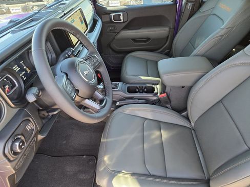 New 2026 Jeep Gladiator Mojave AWD/4WD image 8