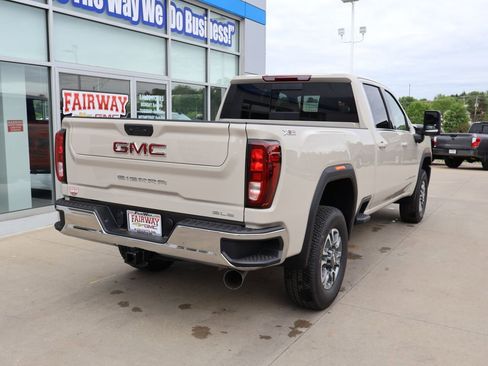 New 2026 GMC Sierra 2500 SLE w/ Max Trailering Package AWD/4WD image 3