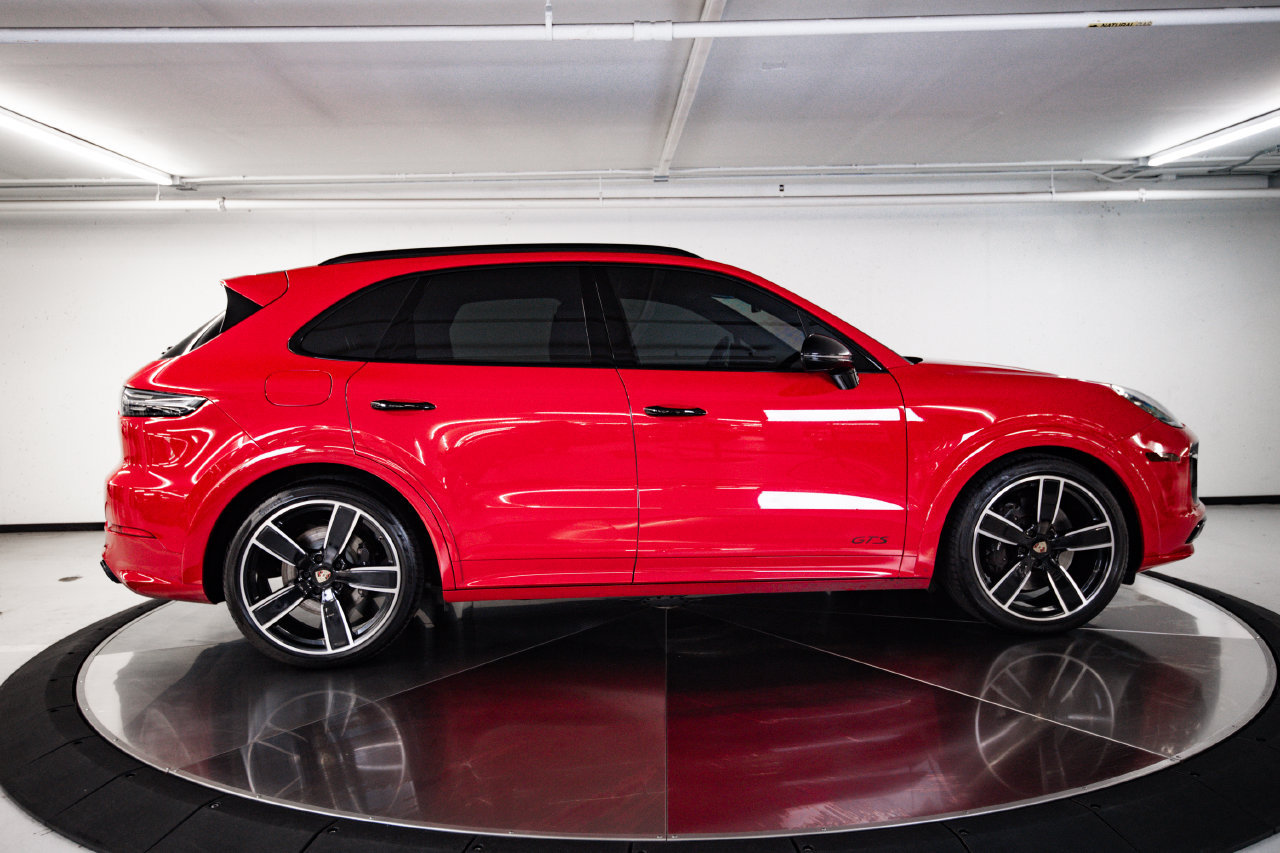 Certified 2022 Porsche Cayenne GTS AWD/4WD image 8