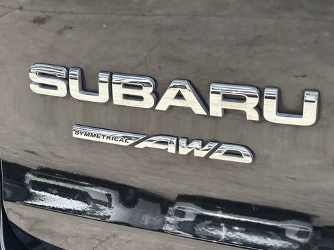 Used 2022 Subaru Ascent Limited AWD/4WD image 10