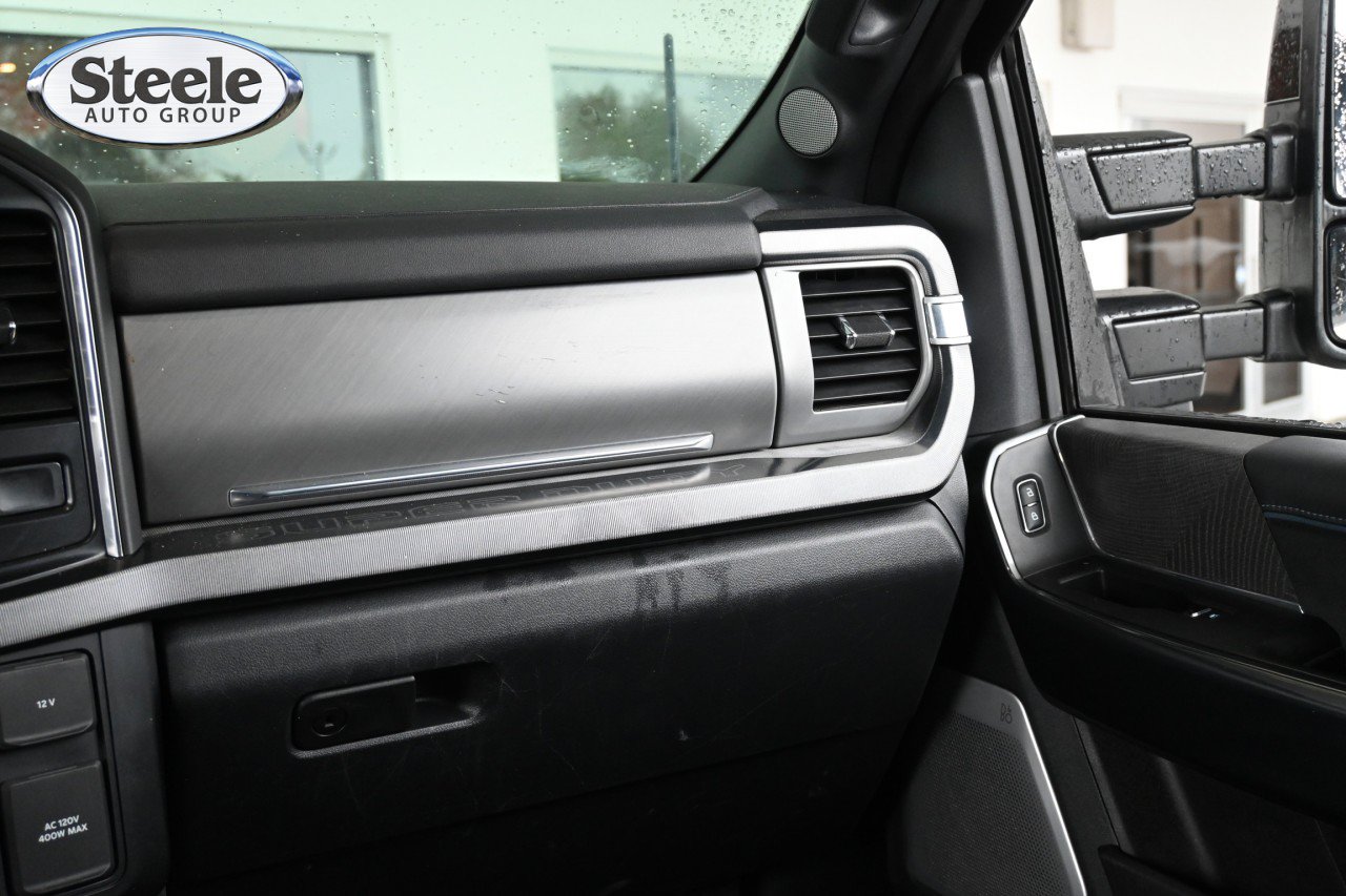 Used 2025 Ford F350 Platinum w/ FX4 Off-Road Package AWD/4WD image 8