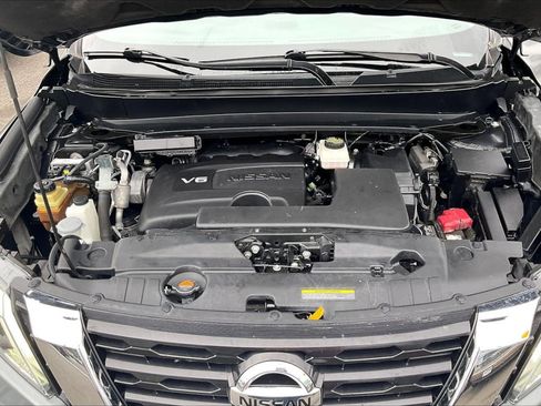 Used 2018 Nissan Pathfinder SL w/ SL Premium Package AWD/4WD image 30