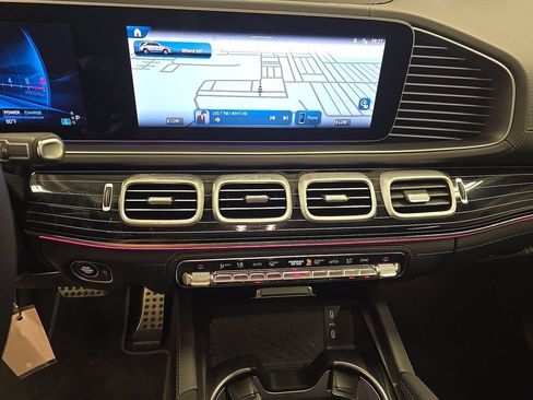 Used 2024 Mercedes-Benz GLE 53 AMG 4MATIC image 11