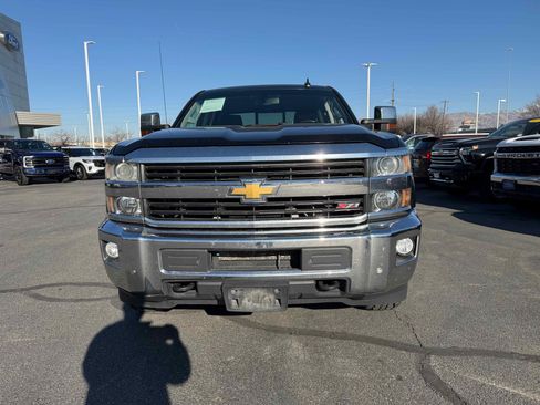 Used 2015 Chevrolet Silverado 2500 LTZ w/ LTZ Plus Package image 12