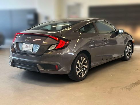 Used 2019 Honda Civic LX image 4