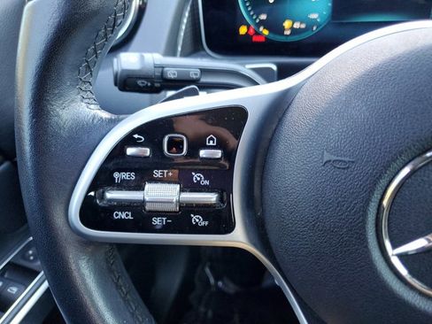 Used 2021 Mercedes-Benz GLB 250 GLB 250 image 24