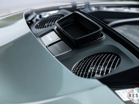 Used 2018 Porsche 911 Targa 4 GTS image 31