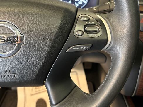 Used 2017 Nissan Pathfinder Platinum AWD/4WD image 12