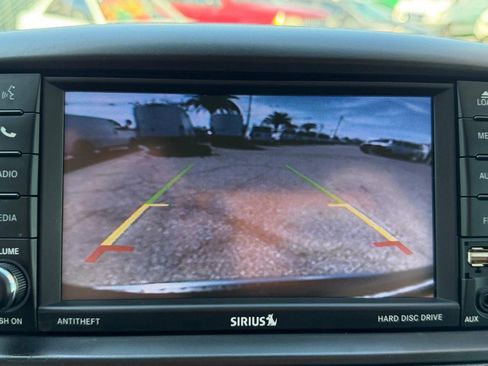 Used 2018 Dodge Grand Caravan SE w/ UConnect Hands-Free Group image 43