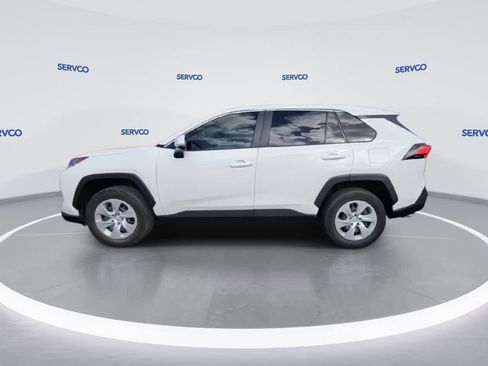 Used 2022 Toyota RAV4 LE image 5