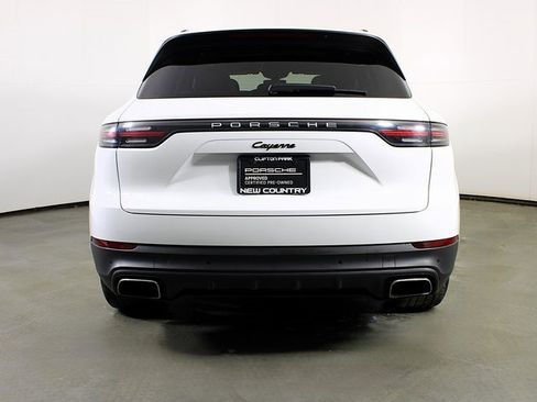 Used 2023 Porsche Cayenne image 6