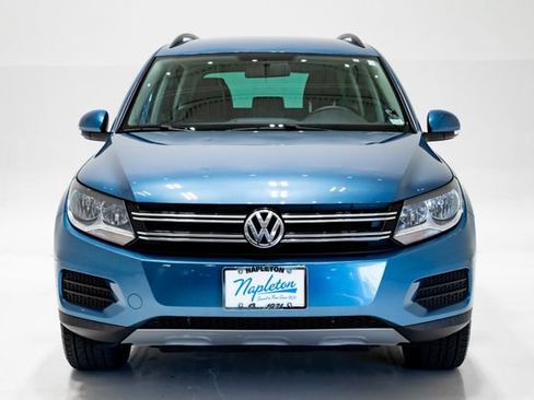 Used 2018 Volkswagen Tiguan Limited w/ Premium Package AWD/4WD image 4