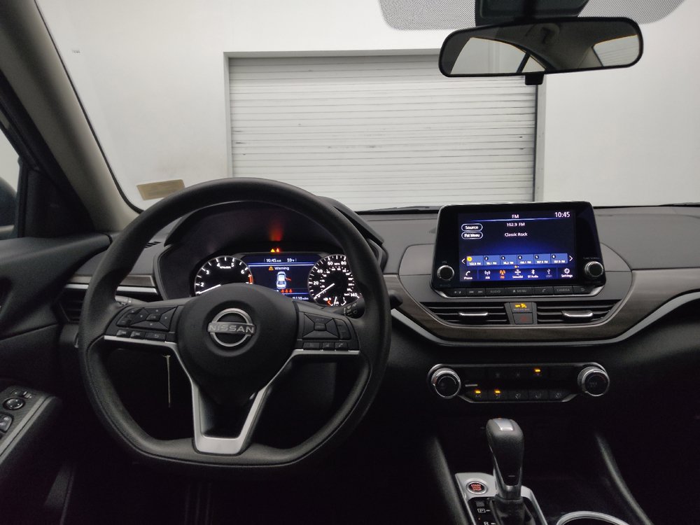 Used 2024 Nissan Altima 2.5 SV FWD image 22