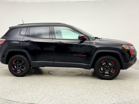 Used 2023 Jeep Compass Trailhawk AWD/4WD image 4