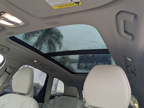 New 2026 Volvo XC60 T8 Ultra image 22