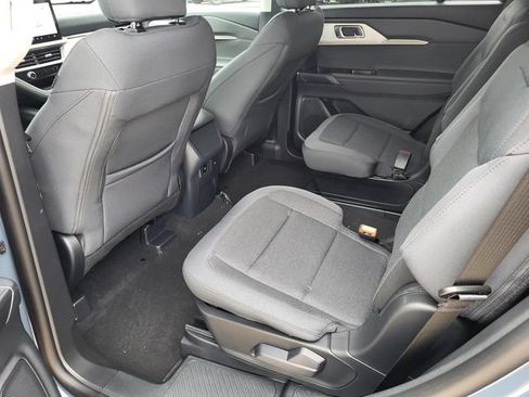 New 2026 Ford Explorer Active RWD image 14