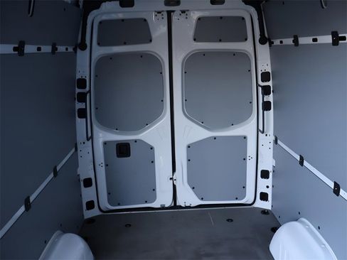 Used 2024 Mercedes-Benz Sprinter 144 Cargo image 16