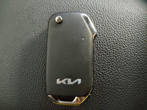 Used 2024 Kia Forte LX image 32