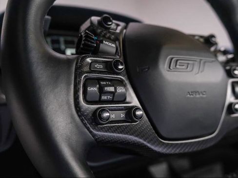 Used 2022 Ford GT image 26