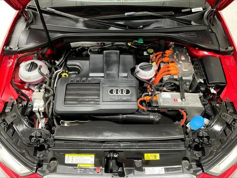 Used 2017 Audi A3 e-tron Premium w/ Sport Package FWD image 33